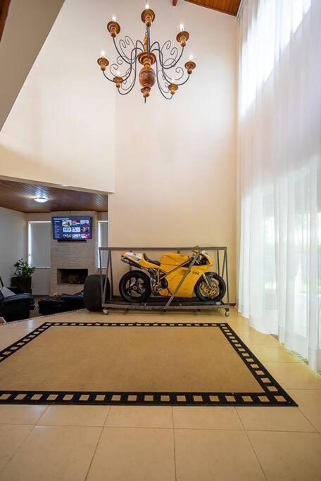 Casa 996 Condominio Fazenda Orypaba Монте Алегре до Сул Екстериор снимка